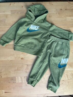 Nike Kids Olive Green Hoodie & Joggers Set with Blue Logo 24 months